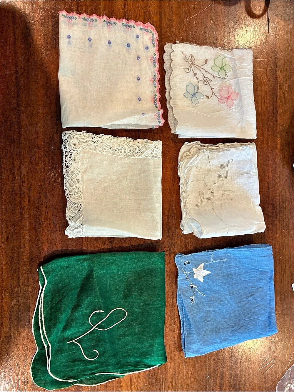Vintage Embroidered Linen handkerchiefs